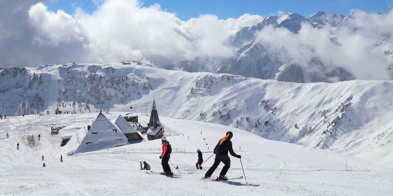  Mayrhofen, Austria