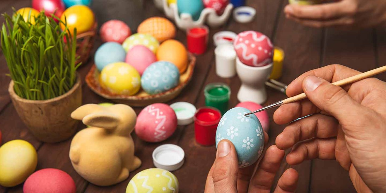 drawing eggs for Easter