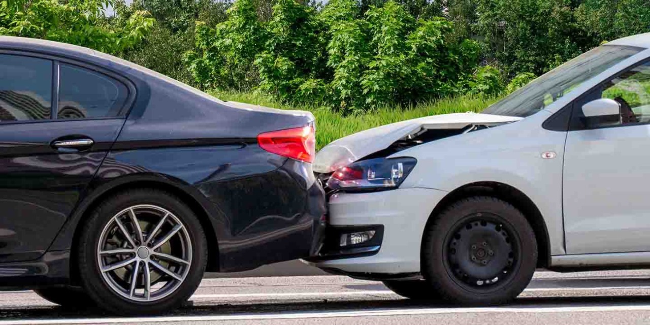 Cars crashed in road 
