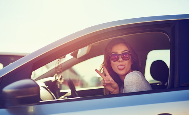 car young woman fingers