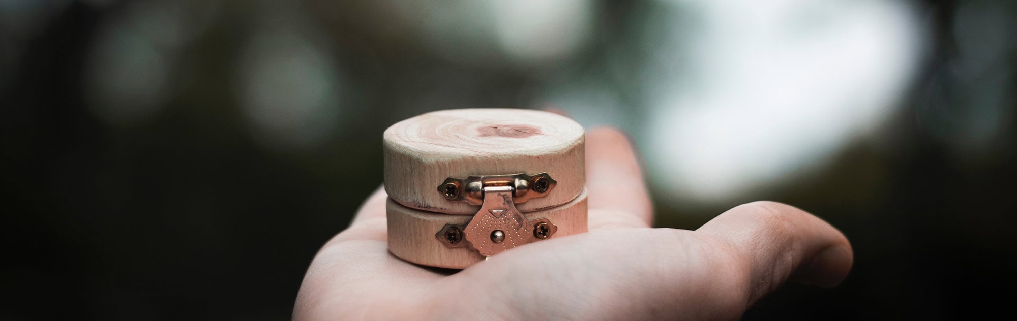 home content ring box